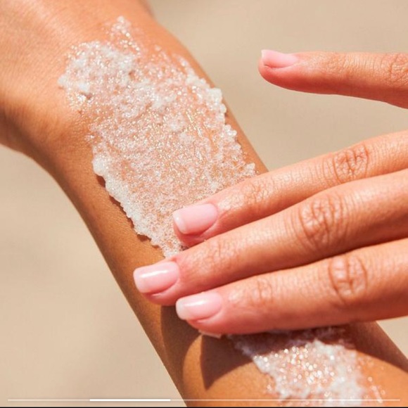 Kylie Skin/Cosmetics Bundle - Picture 2 of 4